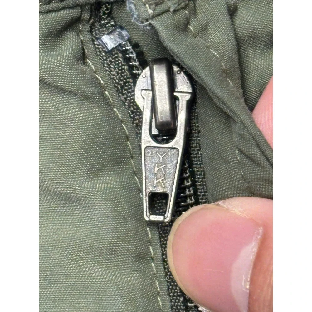 Mountain Hardwear Canyon Shorts Mens 34 Green Hiking Outdoor Belted Nylon UPF 50